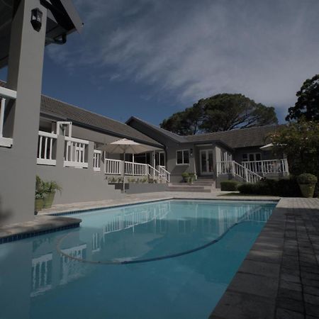 Arbour1 Guesthouse George Bagian luar foto