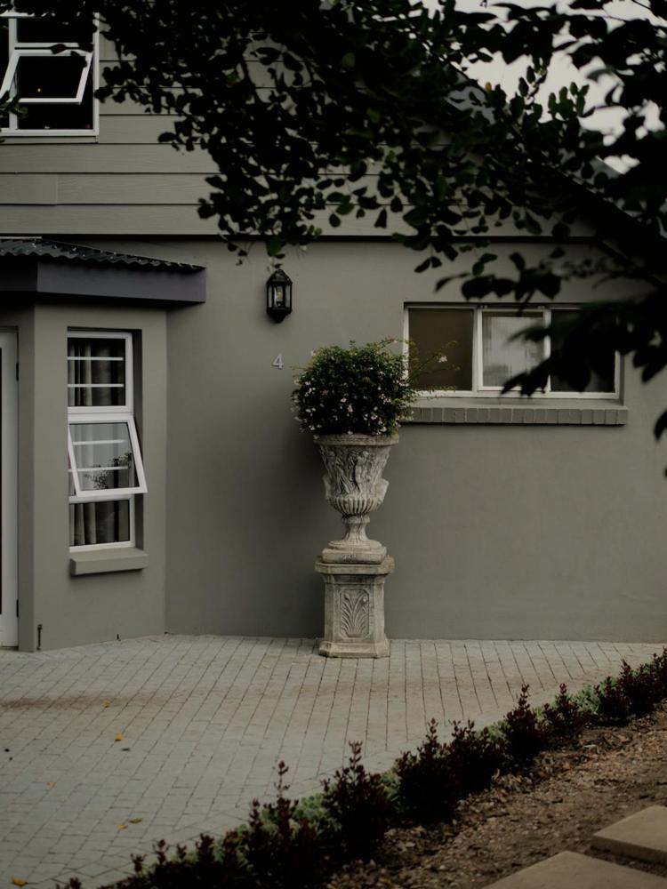 Arbour1 Guesthouse George Bagian luar foto