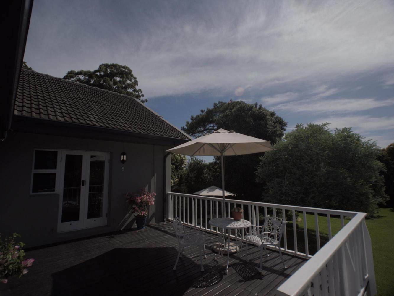 Arbour1 Guesthouse George Bagian luar foto