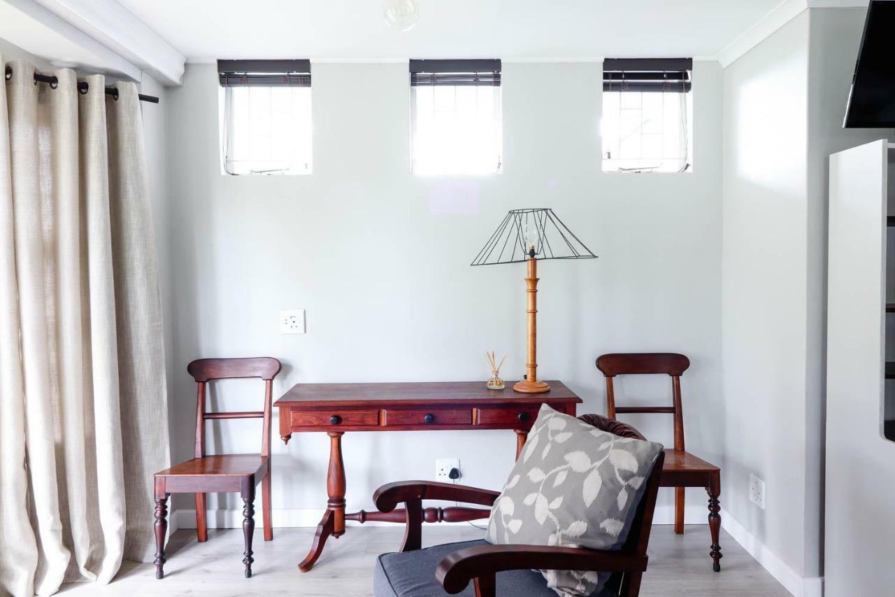 Arbour1 Guesthouse George Bagian luar foto